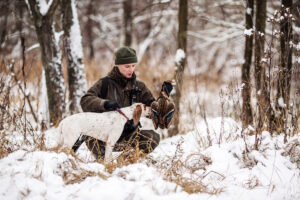 Всё о зимней охоте: от снаряжения до поиска базы для отдыха